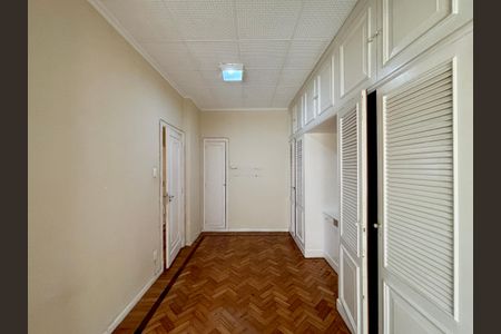 Apartamento para alugar com 216m², 3 quartos e 1 vagaQuarto 2