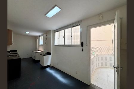 Apartamento para alugar com 216m², 3 quartos e 1 vagaCozinha