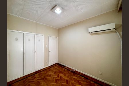 Apartamento para alugar com 216m², 3 quartos e 1 vagaQuarto 1