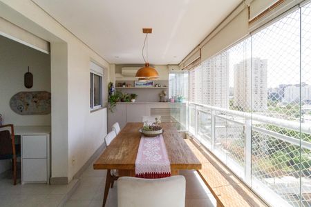 Apartamento para alugar com 94m², 2 quartos e 2 vagasVaranda