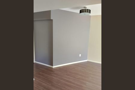 Sala  de apartamento para alugar com 1 quarto, 60m² em Petrópolis, Porto Alegre