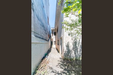 Casa à venda com 138m², 3 quartos e 2 vagas Casa à venda com 138m², 3 quartos e 2 vagasQuintal e jardim