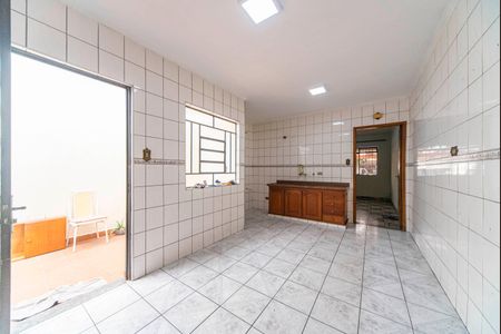 Casa à venda com 138m², 3 quartos e 2 vagas Casa à venda com 138m², 3 quartos e 2 vagasCozinha