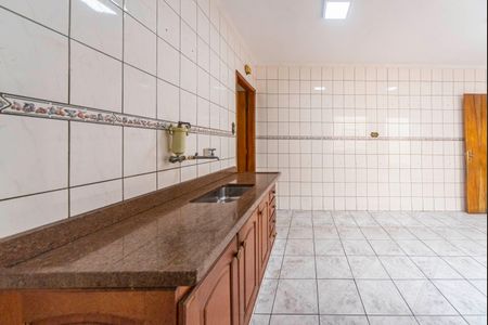 Casa à venda com 138m², 3 quartos e 2 vagas Casa à venda com 138m², 3 quartos e 2 vagasCozinha