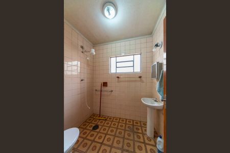 Casa à venda com 138m², 3 quartos e 2 vagas Casa à venda com 138m², 3 quartos e 2 vagasBanheiro