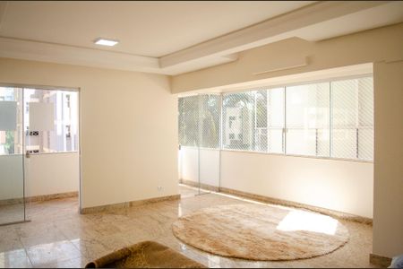 Apartamento para alugar com 3 quartos, 200m² em Setor Bueno, Goiânia