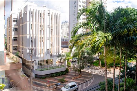 Apartamento para alugar com 3 quartos, 200m² em Setor Bueno, Goiânia