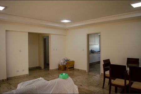 Apartamento para alugar com 3 quartos, 200m² em Setor Bueno, Goiânia