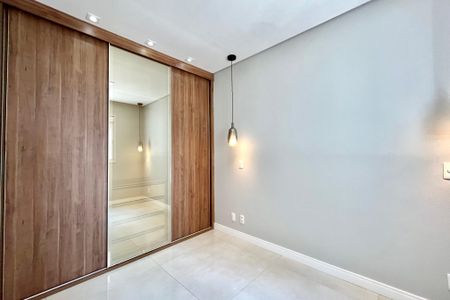 Apartamento para alugar com 70m², 2 quartos e 2 vagasSuite