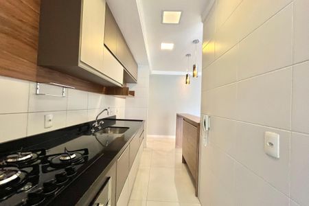 Apartamento para alugar com 70m², 2 quartos e 2 vagasCozinha