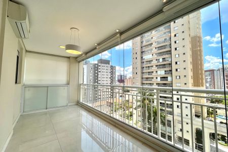 Apartamento para alugar com 70m², 2 quartos e 2 vagasVaranda