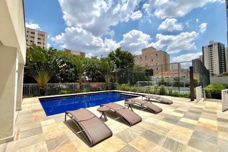 Apartamento para alugar com 70m², 2 quartos e 2 vagasÁrea comum - Piscina