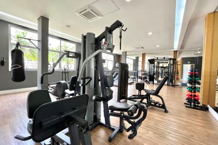 Apartamento para alugar com 70m², 2 quartos e 2 vagasÁrea comum - Academia