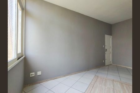 Sala de apartamento para alugar com 2 quartos, 80m² em Vila Isabel, Rio de Janeiro