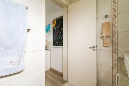 Casa à venda com 195m², 4 quartos e 2 vagasBanheiro da Suíte 1