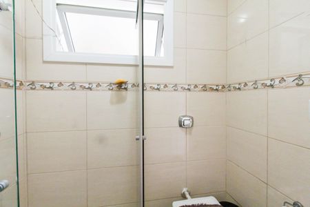 Casa à venda com 195m², 4 quartos e 2 vagasBanheiro