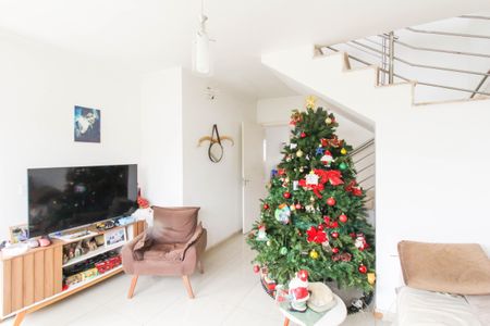 Casa à venda com 195m², 4 quartos e 2 vagasSala