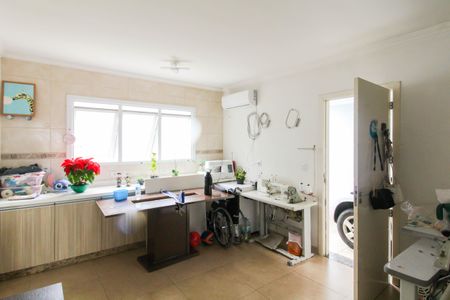 Casa à venda com 195m², 4 quartos e 2 vagasCozinha