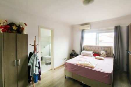 Casa à venda com 195m², 4 quartos e 2 vagasSuíte 3