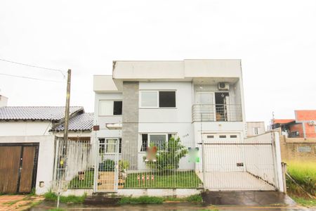 Casa à venda com 195m², 4 quartos e 2 vagasFachada