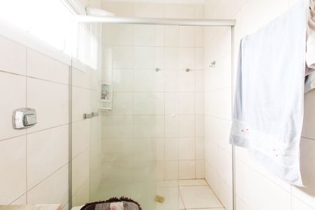 Casa à venda com 195m², 4 quartos e 2 vagasBanheiro da Suíte 1