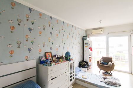 Casa à venda com 195m², 4 quartos e 2 vagasSuíte 1