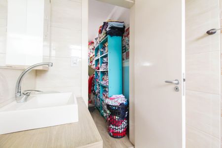 Casa à venda com 195m², 4 quartos e 2 vagasBanheiro da Suíte 2