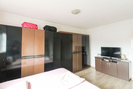 Casa à venda com 195m², 4 quartos e 2 vagasSuíte 3