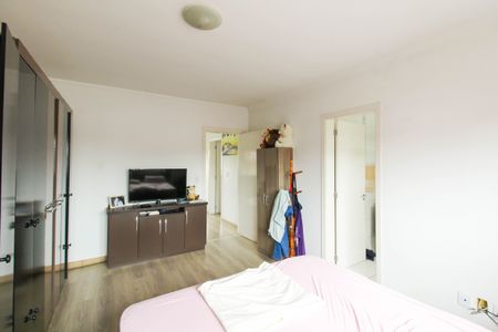 Casa à venda com 195m², 4 quartos e 2 vagasSuíte 3