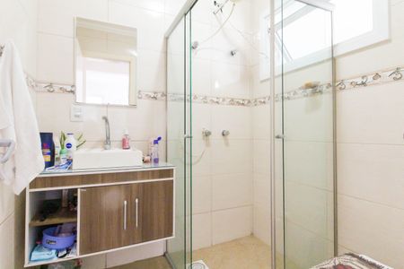 Casa à venda com 195m², 4 quartos e 2 vagasBanheiro