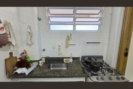 Apartamento para alugar com 100m², 2 quartos e 1 vagaDetalhe da cozinha