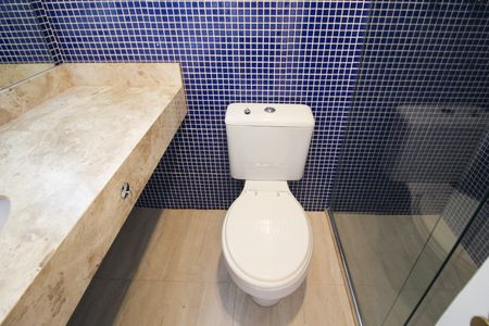 Apartamento à venda com 157m², 3 quartos e 3 vagas Apartamento à venda com 157m², 3 quartos e 3 vagasBanheiro da Suíte 2