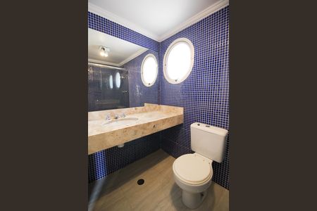 Apartamento à venda com 157m², 3 quartos e 3 vagas Apartamento à venda com 157m², 3 quartos e 3 vagasBanheiro da Suíte 2