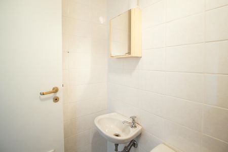 Apartamento à venda com 157m², 3 quartos e 3 vagas Apartamento à venda com 157m², 3 quartos e 3 vagasBanheiro de serviço