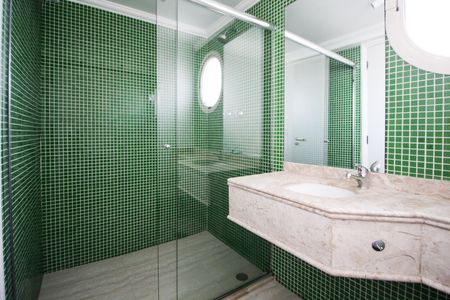 Apartamento à venda com 157m², 3 quartos e 3 vagas Apartamento à venda com 157m², 3 quartos e 3 vagasBanheiro da Suíte 3