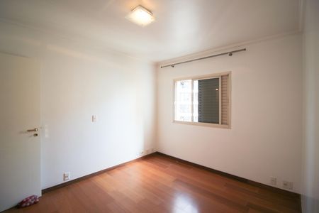 Apartamento à venda com 157m², 3 quartos e 3 vagas Apartamento à venda com 157m², 3 quartos e 3 vagasSuíte