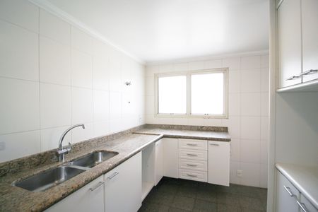 Apartamento à venda com 157m², 3 quartos e 3 vagas Apartamento à venda com 157m², 3 quartos e 3 vagasCozinha