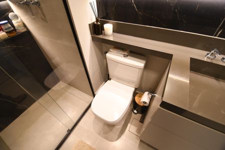 Apartamento à venda com 67m², 2 quartos e 1 vagaBanheiro Suíte