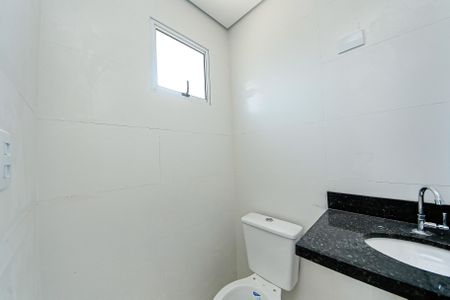 Casa à venda com 77m², 3 quartos e 1 vagaLavabo