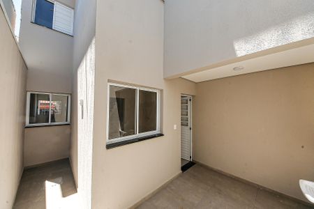 Casa à venda com 77m², 3 quartos e 1 vagaÁrea de Serviço