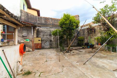 Casa para alugar com 240m², 3 quartos e 2 vagasQuintal