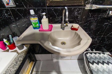 Casa para alugar com 240m², 3 quartos e 2 vagasBanheiro 1