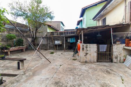 Casa para alugar com 240m², 3 quartos e 2 vagasQuintal