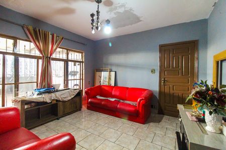 Casa para alugar com 240m², 3 quartos e 2 vagasSala