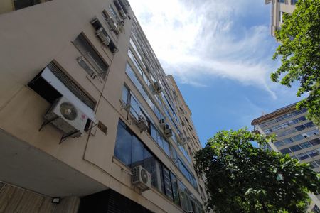 Apartamento para alugar com 202m², 4 quartos e 1 vagaFachada e portaria