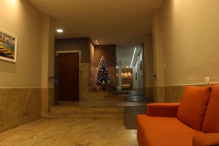 Apartamento para alugar com 202m², 4 quartos e 1 vagaFachada e portaria