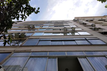 Apartamento para alugar com 202m², 4 quartos e 1 vagaFachada e portaria