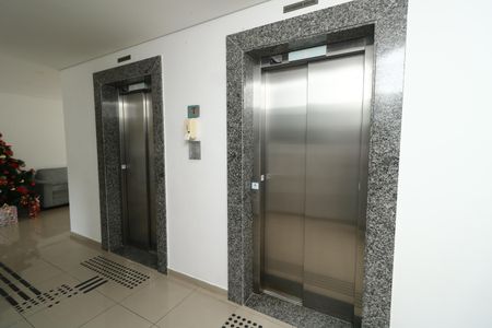 Apartamento para alugar com 59m², 2 quartos e 2 vagaselevador