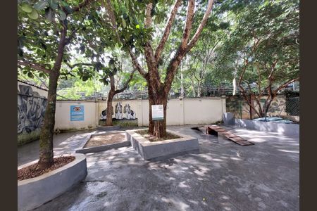 Apartamento para alugar com 66m², 3 quartos e sem vagaÁrea comum