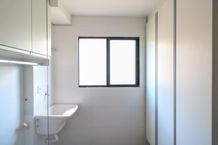 Apartamento para alugar com 67m², 2 quartos e 1 vagaÁrea de Serviço